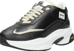 Off The Pitch Runner CR-3.0 Zwart Outlet