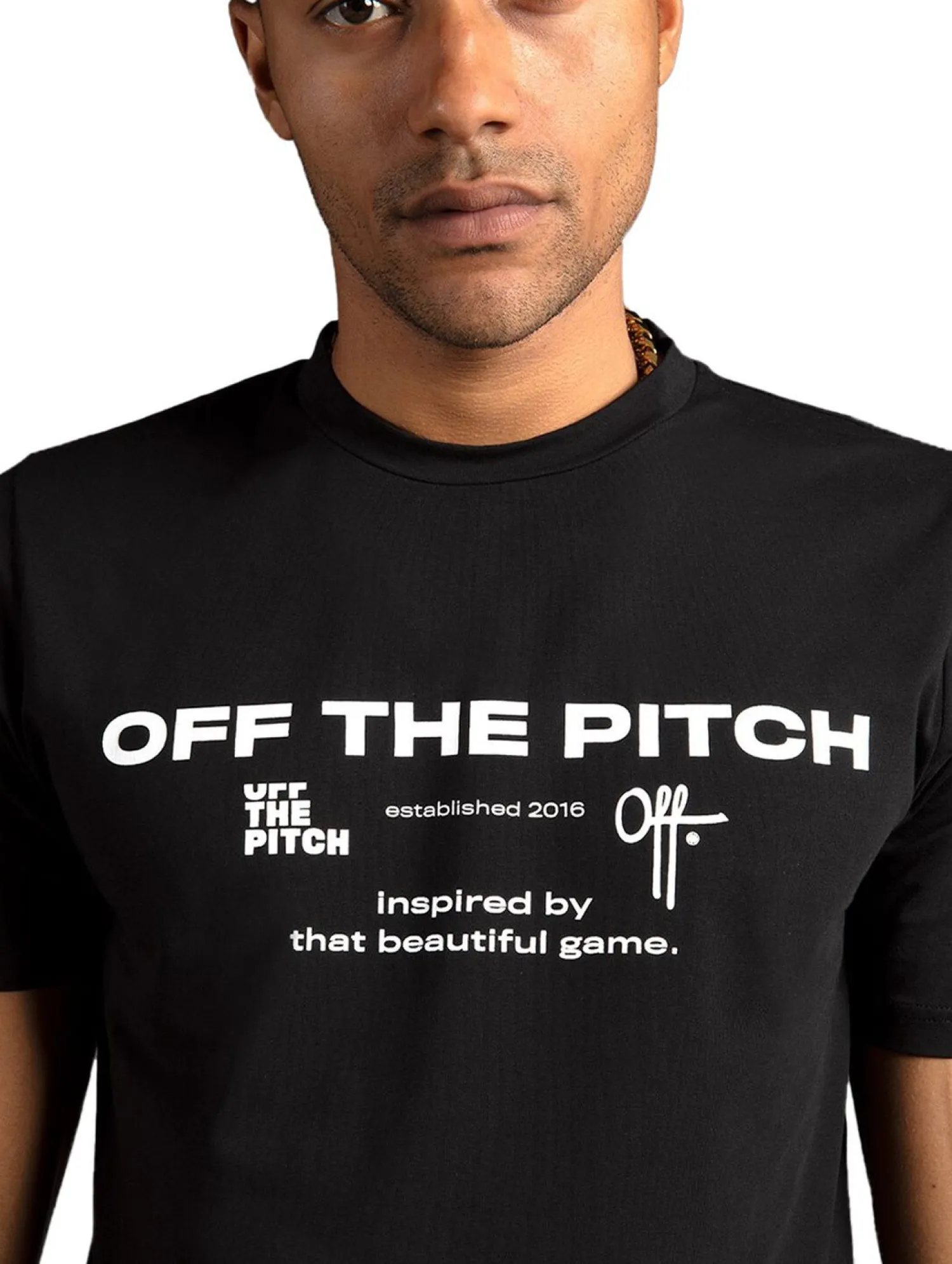 Off The Pitch The Sage Tee Zwart Fashion