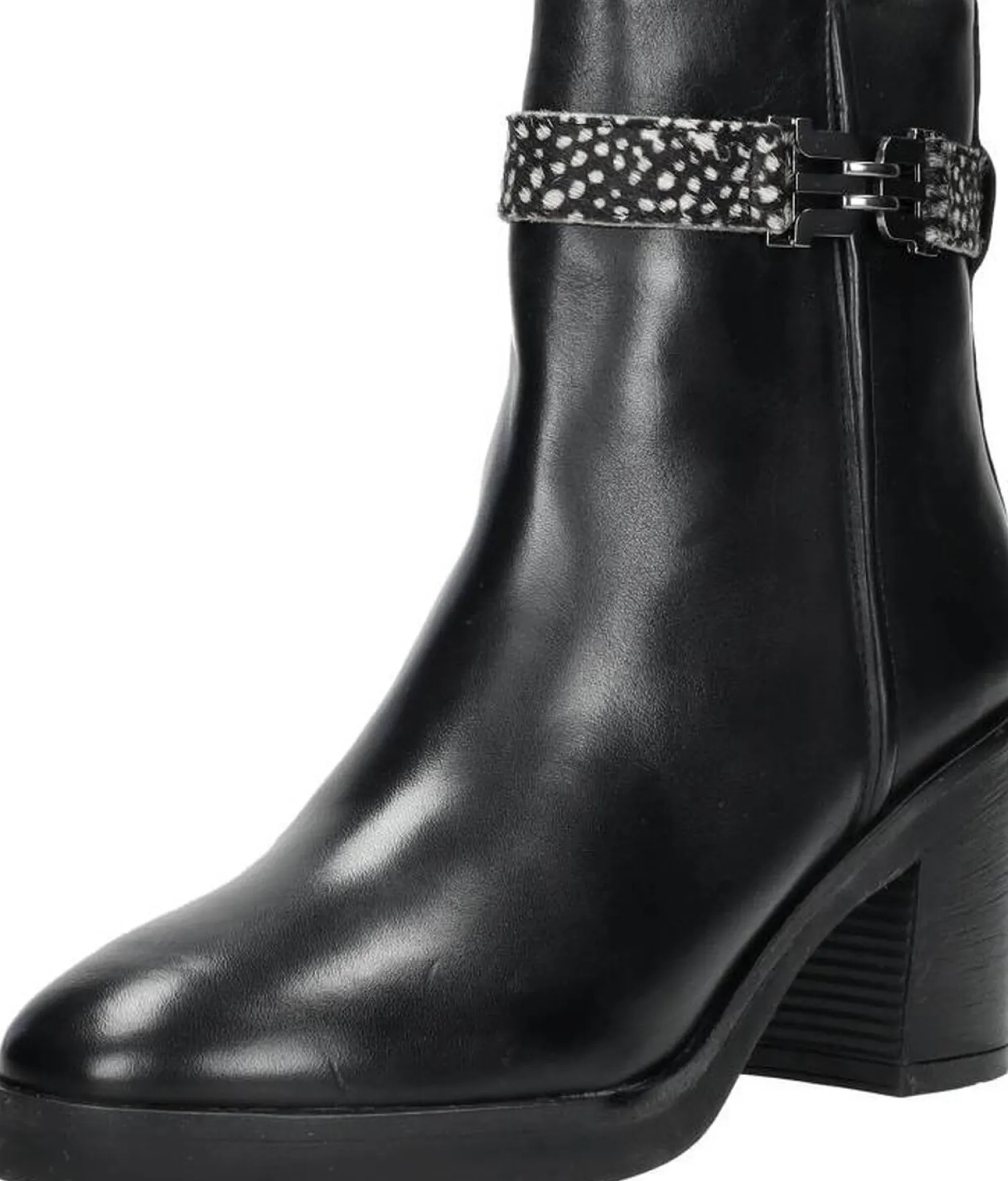 Maruti Vivien Zwart Fashion